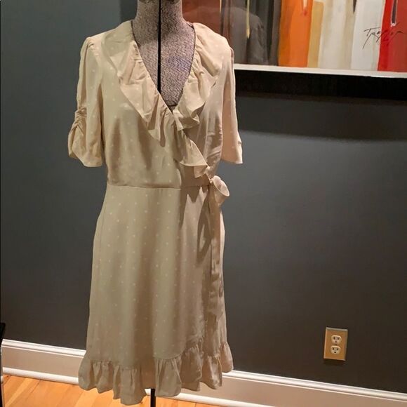 sanctuary tan/white dot ruffle faux wrap midi, new - Picture 1 of 7